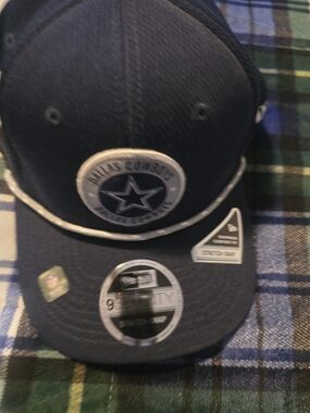 New Era Navy Dallas Cowboys Snapback with Silver Accents